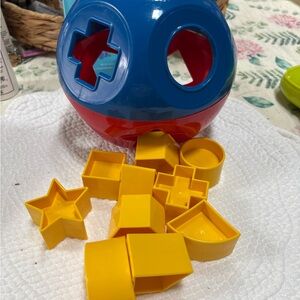 Tupperware Stack & Sort Shape Ball - Blue and Red with Yellow Shapes